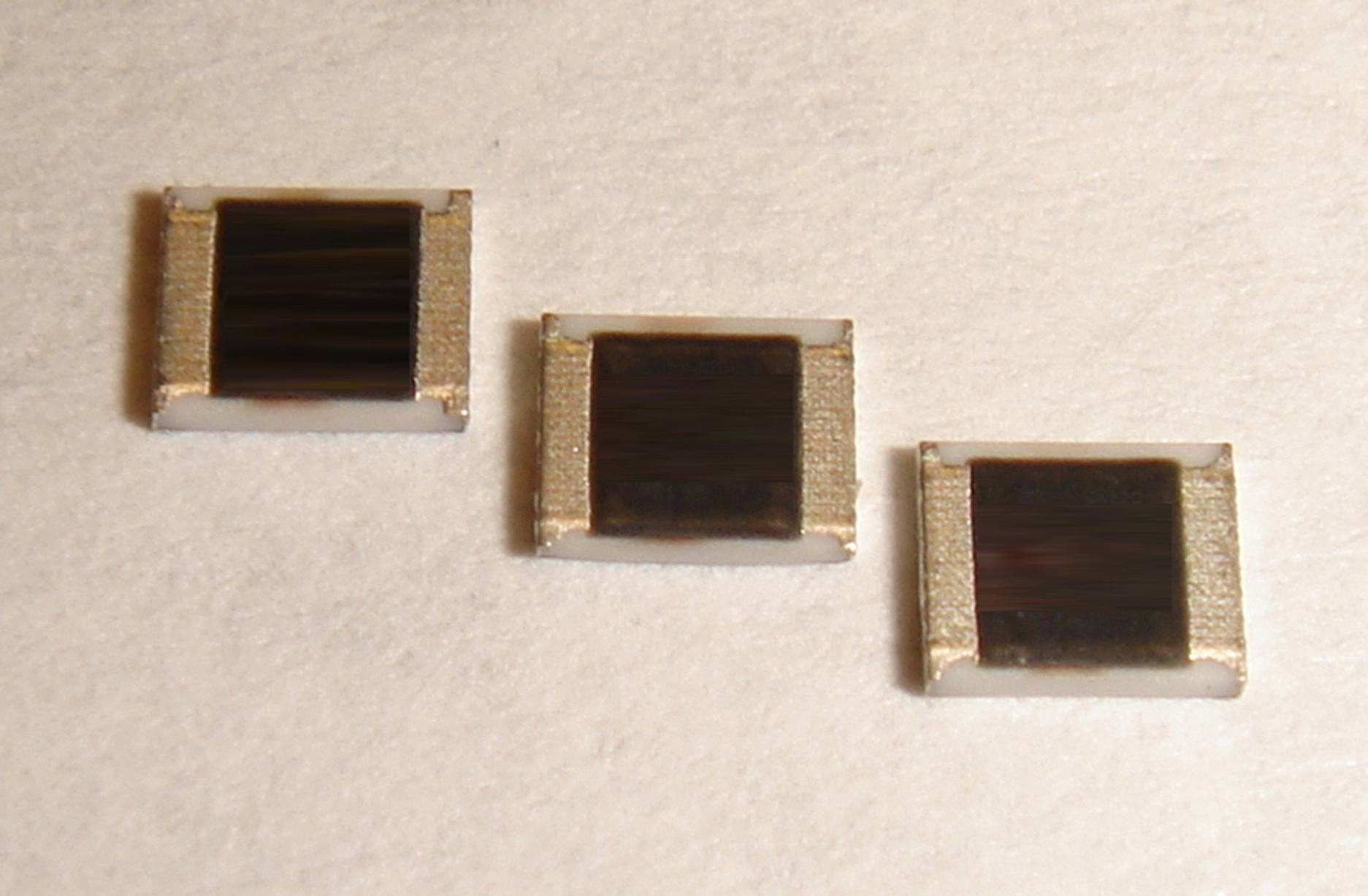 Current-Sensing Chip Resistor Offers Power Rating up to 5W